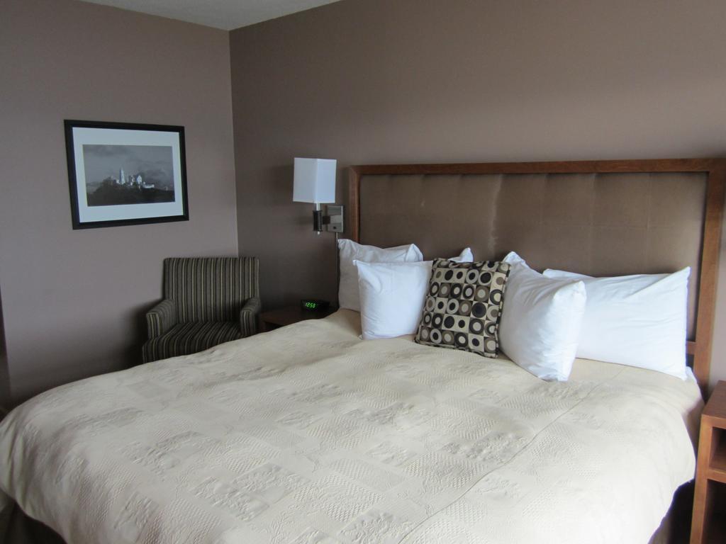 Inn On The Harbour Prince Rupert Bagian luar foto