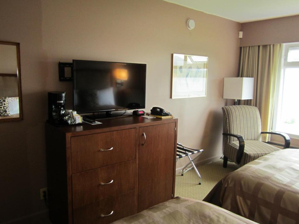 Inn On The Harbour Prince Rupert Ruang foto